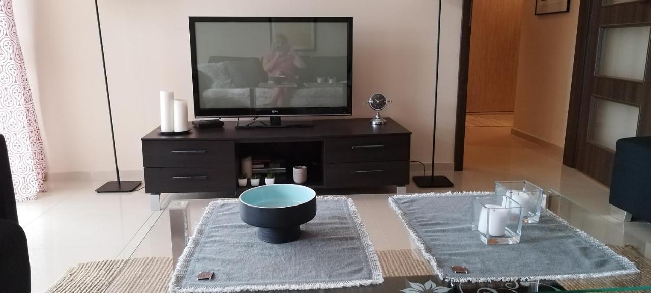 شقة Apartament Amber Z Duzym Tarasem كولوبرزيغ المظهر الخارجي الصورة